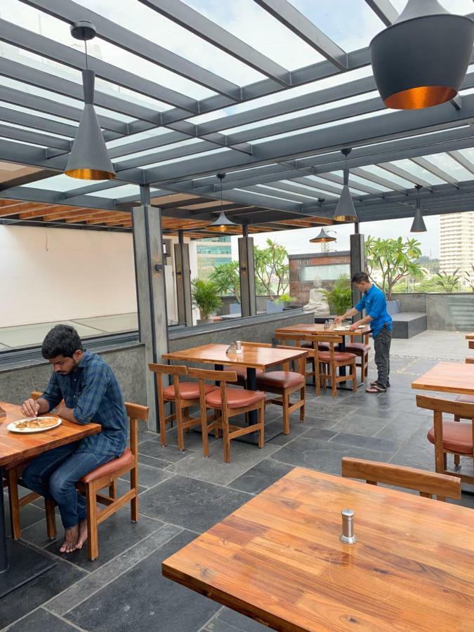 Aura Corporate Suites At Manyata Tech Park バンガロール エクステリア 写真